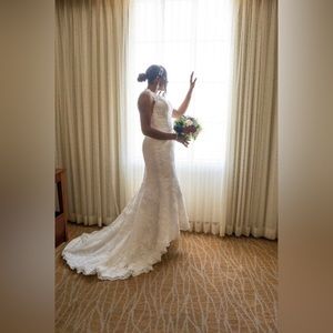 Ivory Lace Wedding Dress